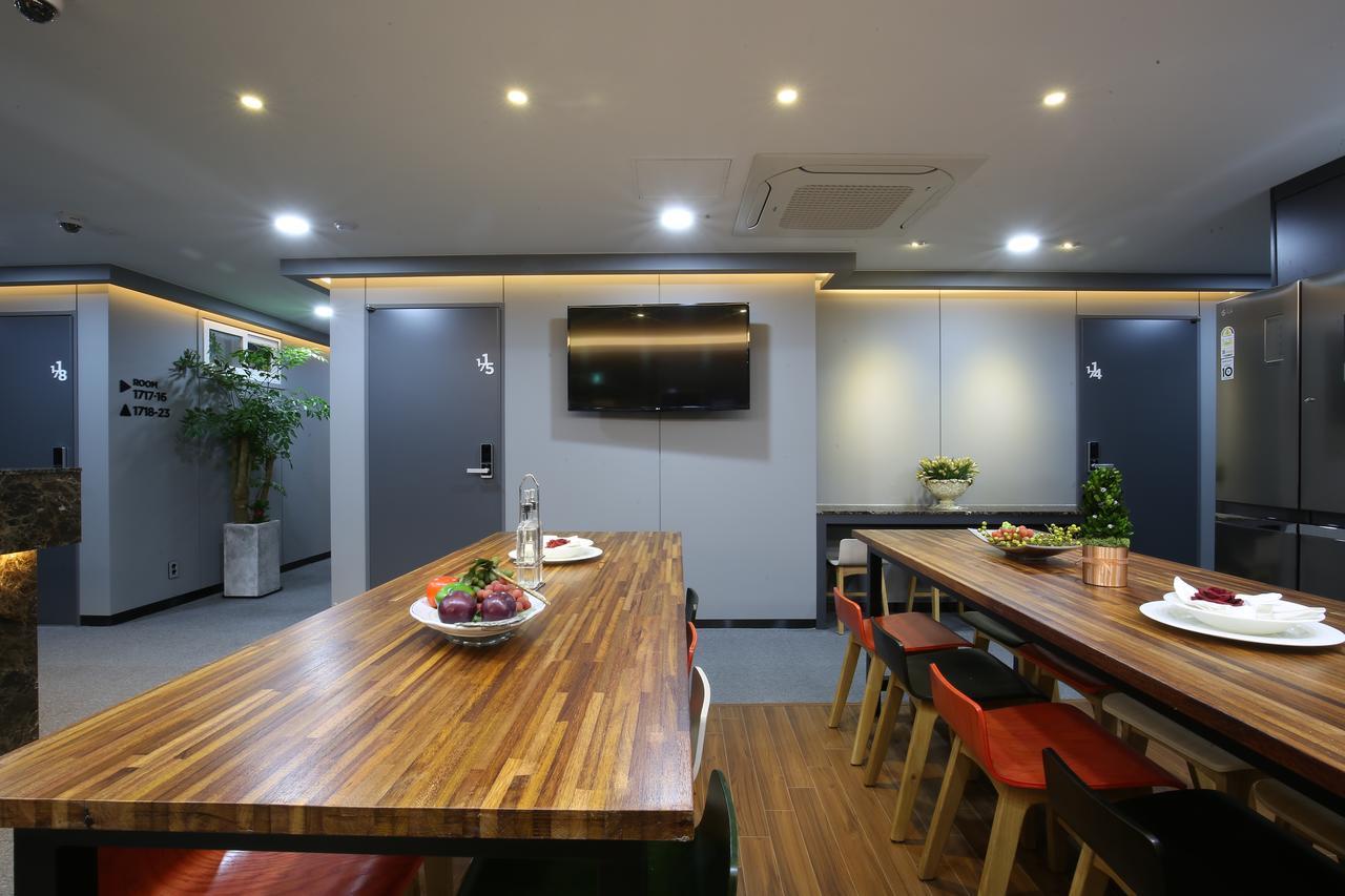 Philstay Myeongdong Seul Esterno foto